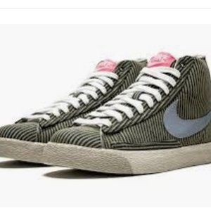 2007 USED Nike Blazer Mids Basic Pinstripe US 8.5